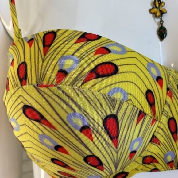 Colorful trending yellow bikini top - XS - Picture 3 of 6